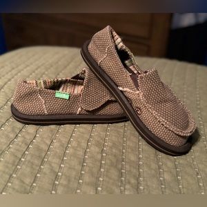 Sanuk Kids Vagabond Velcro Loafers •LIKE NEW!• (Boys 11)